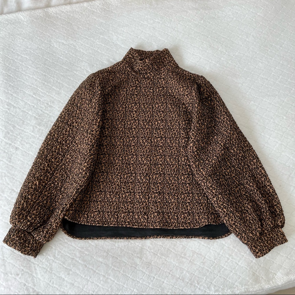 ZARA - Sweater - Size Small